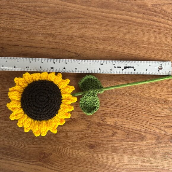 Boundle of2 Crochet Sunflower Knit Handmade Flower Arrangement Yellow Decor Gift - Picture 5 of 5